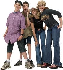 4 Teens standing together